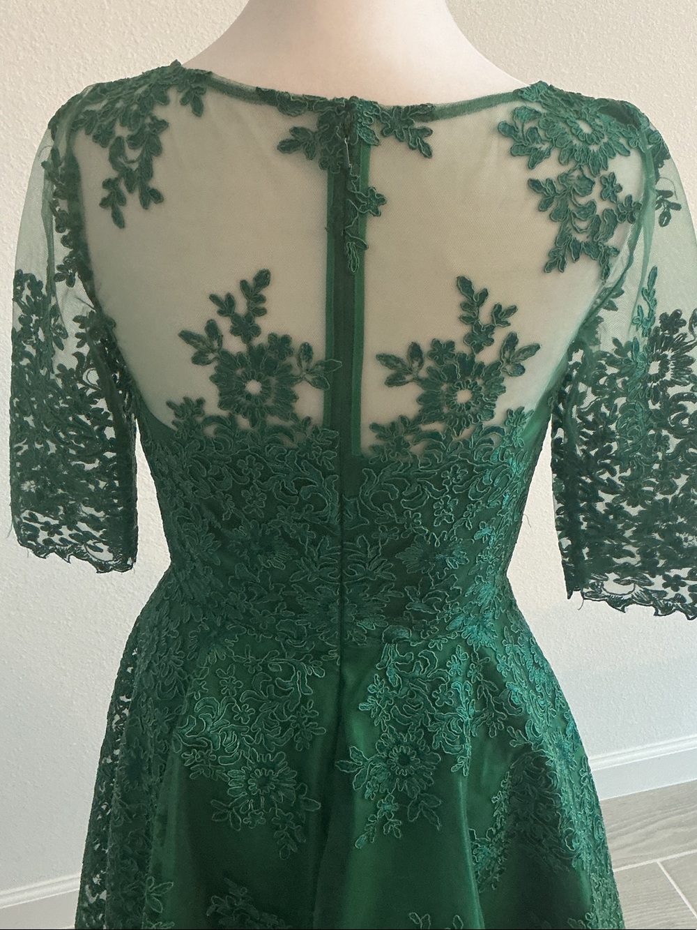 Monique Lhuillier Emerald Green Lace Fit-and-Flare Cocktail Dress Women’s Sz 2 - Picture 9 of 10